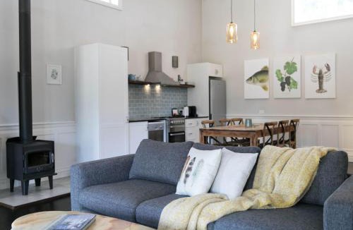 Belford House | Block Eight Estate Vineyard View Villa