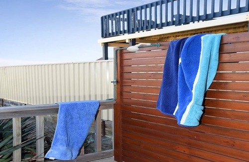 Middleton House | Blossom's Paradise Middleton Pet Friendly