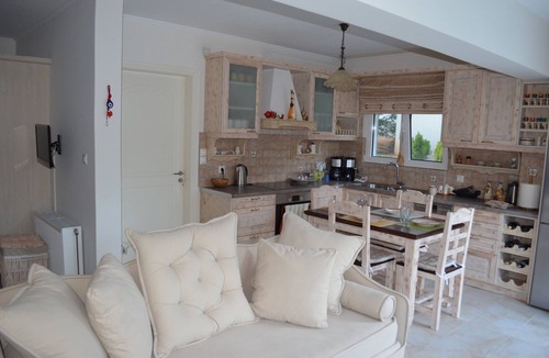 Egira Apartment | Blue Ark Aigeira Flat & Studio