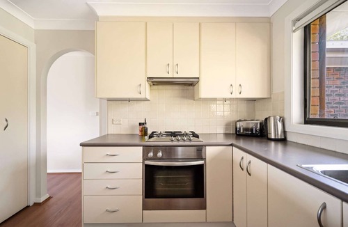 Terrigal House | “Blue Bird” – Oceanview, Spa & Games Room