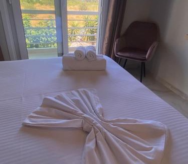 Agii Apostoli Apartment | Blue Calm - Kalamos Seaside Studios