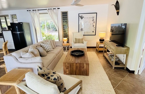 Huahine House | Blue Coral House, Luxury waterfront, Huahine