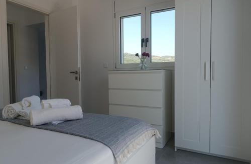 Neratzia Apartment | Blue & Green - Sunset Sea View Apartment in a Quiet Location