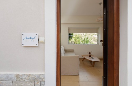 Astros House | Blue Horizon - Amethyst Sea View Suite