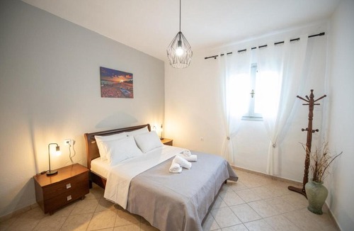 Glossa House | Blue Horizon