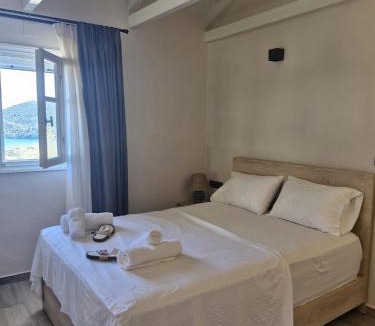 Perigiali House | Blue Horizon Rock-Sea View Apartment in Nidri