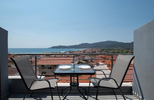 Sarti Condo | Blue Horizon Sarti - Charming Quad Seaview Getaway