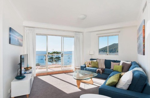 Shoal Bay Apartment | Blue Horizons, Unit 808, 41-45 Shoal Bay Road