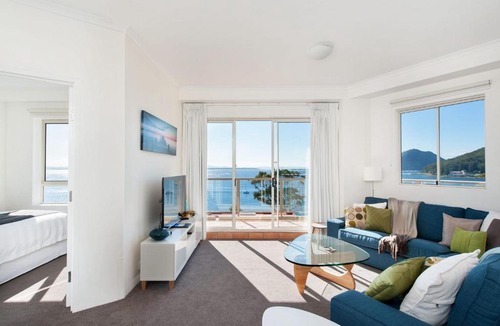 Shoal Bay Apartment | Blue Horizons, Unit 808, 41-45 Shoal Bay Road