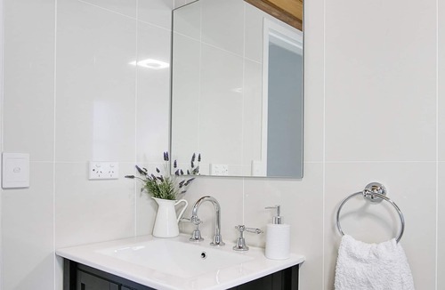 Kurrajong House | Blueberry Hills On Comleroy