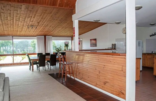Lovedale House | Bluebush Estate - 11 Bedrooms - In the heart of Lovedale Hunter Valley!