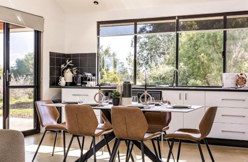 Yallingup House | Bluegum Hideaway - luxury accom, air-con throughout, 2 kitchen & living areas