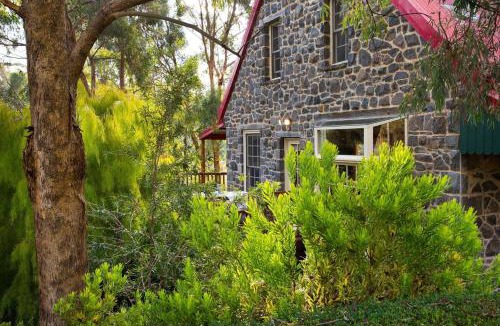 Hepburn House | Bluegums Retreat