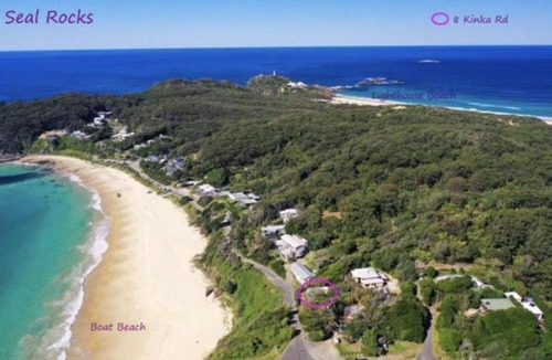 Seal Rocks House | Boat Beach Surf Shack - BYO Linen