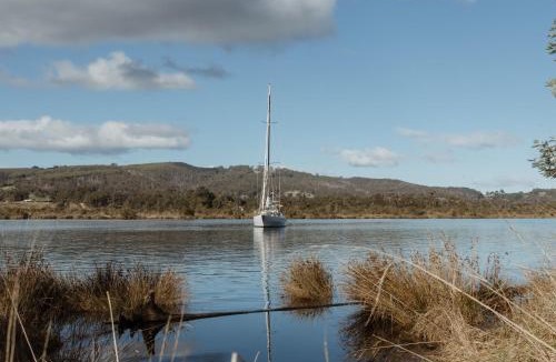 Franklin Hotel | Boat Reflections