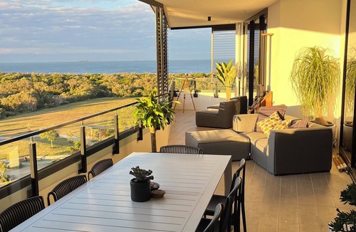 Bokarina Apartment | Bokarina Luxury Beach Escape | Stunning view | 200m to Beach | Heated Pool