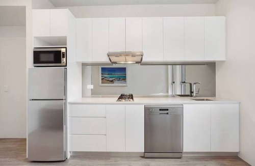 Bondi Junction Apartment | BONDI BEACH STUDIOS: III