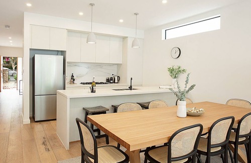 Bondi Beach House | Bondi Coastal Charm ISYD