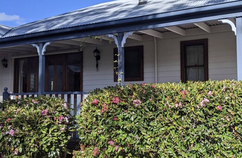 Little Hartley House | Bonnie Belle Escape Little Hartley