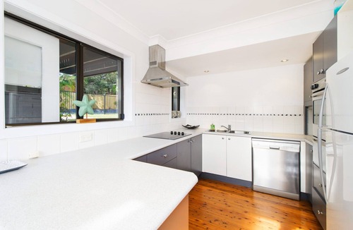 Bonny Hills House | Bonny Beach House - Accommodation with Pool 350 Metres To Rainbow Beach