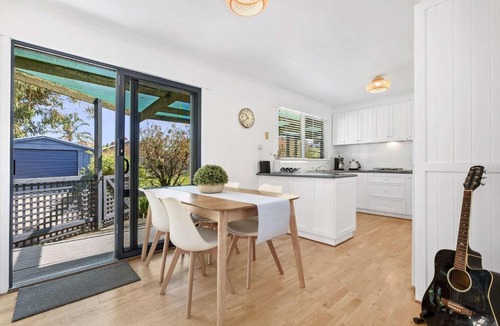 Ocean Grove House | Bonnyvale Beach Abode Free WiFi
