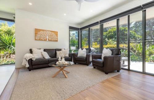 Boomerang Beach House | Boom 8 Boomerang Beach