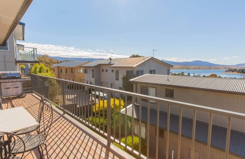 Jindabyne House | Boronia - 4/30 Nettin Circuit