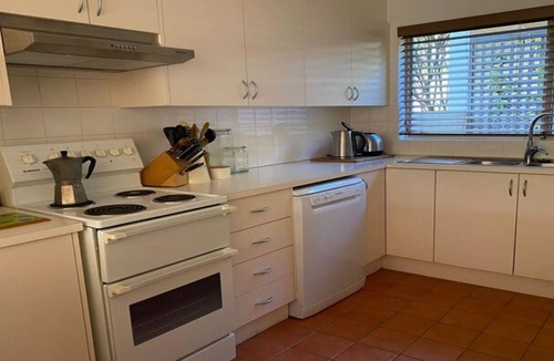 Surf Beach Apartment | Bos'n's on Wimbie Beach Unit Twenty Five