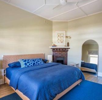 Glenelg North House | Boutique by the Bay - Beach Wifi Nespresso