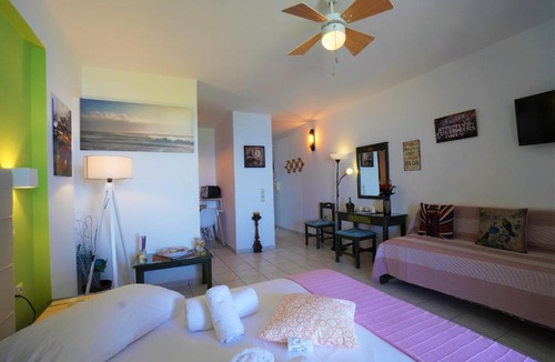 Zakynthos Town Apartment | Boutique Seafront Suites