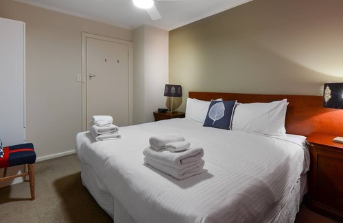 Sandringham House | BOUTIQUE STAYS - Sandy Haven C