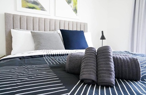 Bowen Hills Apartment | Bowen hills 1703 · BOWEN HILLS 1 Bedder @StPaulsTce - 3km to CBD