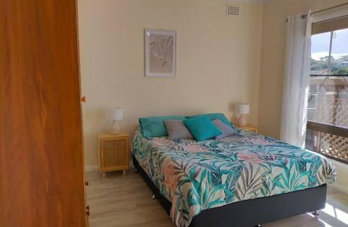 Nambucca Heads House | Boyle's Beach House - Fully furnished 3 Bedroom home. Secure parking.