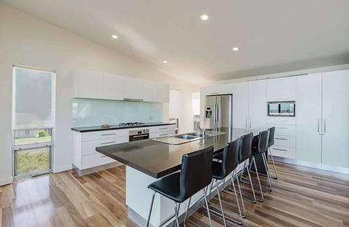 Goolwa Beach House | Bradford Shores Goolwa - Luxury - Wi-Fi
