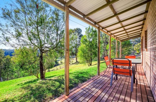 Central Tilba House | Braeside Cabin Two Alphitonia