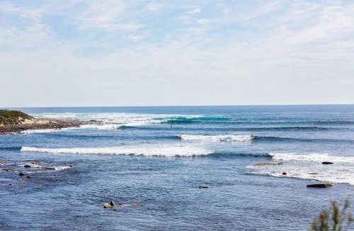 Gracetown House | Breakaway - Bay Views Games and Beach Bliss