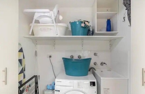 South Durras Apartment | Breakfast, linen and beach towels included