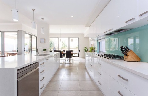 North Coogee House | Breaksea Beach House - Modern Luxury close to Fremantle