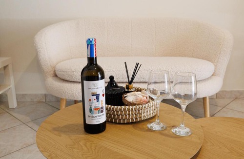 Parelia Apartment | Breathing Apartment