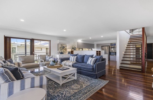 Emerald Beach Apartment | Breathtaking Views, Shared Pool and Yard, Steps from Beach