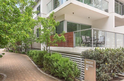 Victor Harbor Apartment | Breeze Beachfront Apartment 1: Ocean Views and Convenient Ground Floor Access!