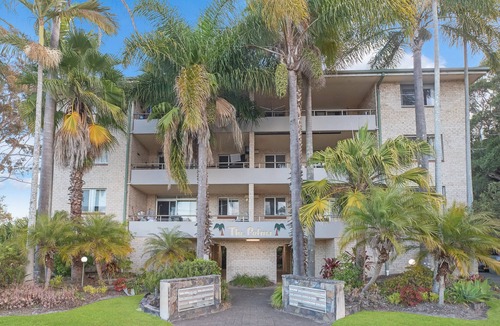 Tuncurry Apartment | Breezy, Stylish, Getaway