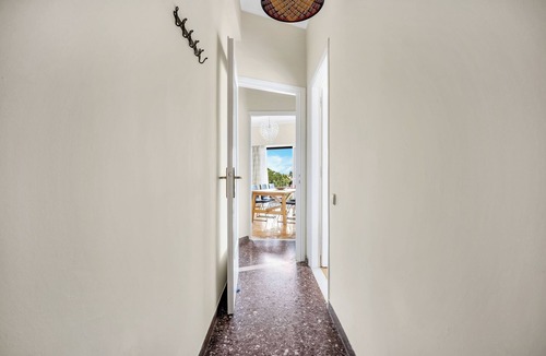 Khalkis Apartment | Bright Central Apartment with Splendid sea view!