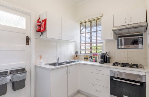 Milton House | Bright & Cosy 1-Bed 15-Min From CBD
