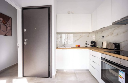 Vyronas Apartment | Bright Cozy 2BR l Private Balcony & Work Corner
