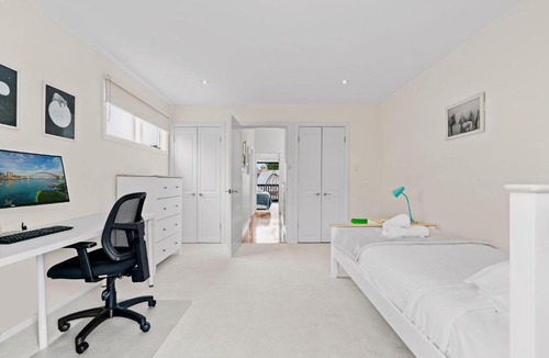 Balmain House | Bright modern home in great location close to City