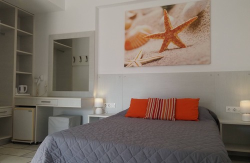 Ios Town Hotel | Brothers Hotel
