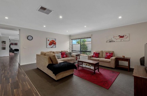 Bundalong Apartment | Bundalong on Clarke St