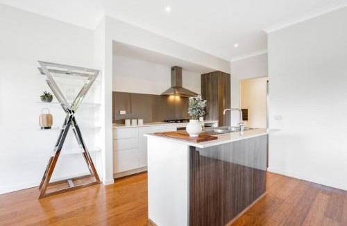 Bundoora House | Bundoora Family Home near Uni Hill