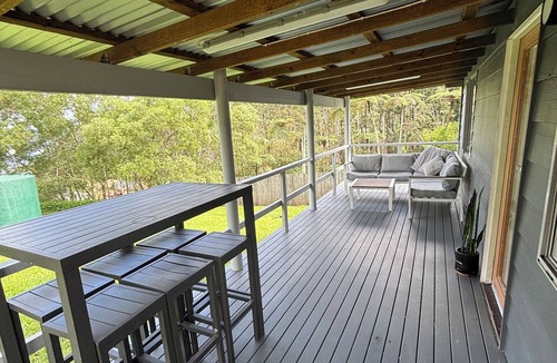 Eungella House | Bunya Cottage with Fireplace